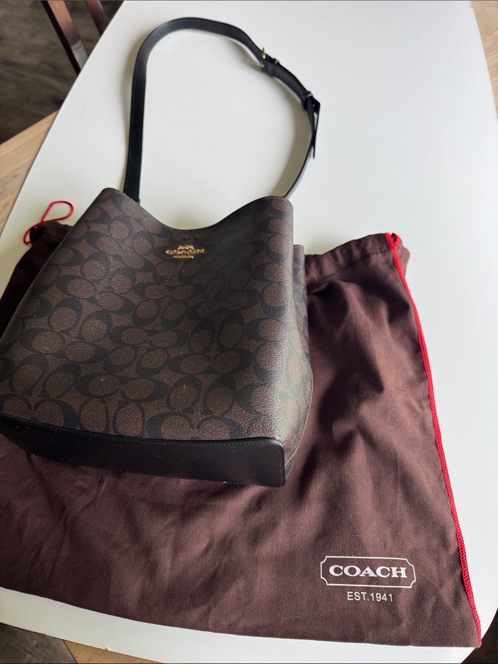 Coach Signature Town Bucket Bag Gold Hardware Multi Way Strap Dust Bag EUC - Picture 5 of 16